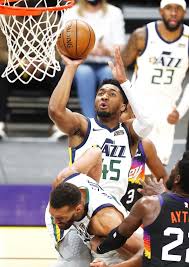 Donovan mitchell dunks on lakers center javale mcgee. Suns Defeat First Place Jazz In Overtime Taipei Times