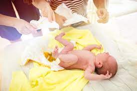 Und auch wenn deine bemühungen und die hausmittel die verstopfung auch nach einigen tagen nicht lösen, ist der kinderarzt der richtige ansprechpartner. Alles Kacke Babys Und Ihr Stuhlgang Babymarkt De