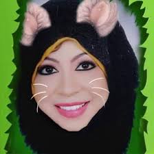 This is how Sa'mitten's Easter went. Lol. 🙂😀🙃😎💎🐈🐇🐰