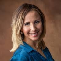 Lisa Fife's Instagram, Twitter & Facebook