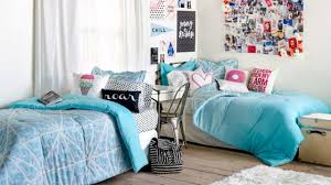 Few Simple Steps To Comfy And Cozy Dorm Room Design