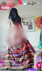 中国で小学生女児の“生ストリップ配信”が大流行！ 視聴者の求めに応じて胸元を……「面白いからやってるの」 (2017年12月10日) -  エキサイトニュース