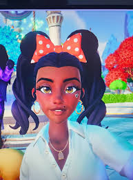 😫 She is so cuteeeee!! Show me your character!