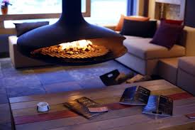 Discover hotel sinaia, the biggest 4* luxury hotel, located in the middle of the most popular mountain resort in romania www.hotelsinaia.ro. Incendiu Puternic La Un Hotel De 5 Stele Din Sinaia Update De Unde A Pornit Focul Video Mobile