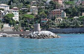 It is known for its focaccia al formaggio (focaccia with cheese) which is made with stracchino. Ligurien Italien Recco Genua Ferienwohnung Ferienhaus Kulinarischer Urlaub