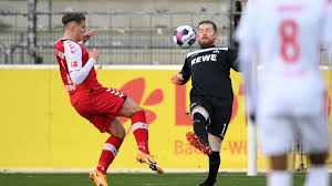 Bitterer nackenschlag für köln im abstiegskampf. Sc Freiburg Feiert Bei Torfestival Gegen 1 Fc Koln Funften Sieg In Folge Eurosport