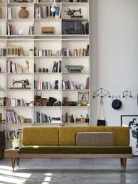 Vous pouvez bien sûr utiliser ces étagères pour tout autre rangement d'objets, de photographies ou de souvenirs. Deco Osez Les Livres Du Sol Au Plafond