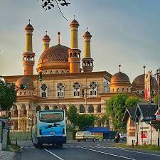 Masjid yang berada di banda aceh, nangroe aceh darusslam merupakan hasil karya yang dibangun pada masa. 16 Mosques Ideas Beautiful Mosques Mosque Masjid