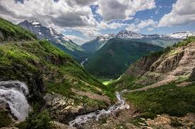 The area offers excellent hiking trails, camping fishing, rafting, sailing and boating. Travel Destination Glacier National Park Rcd Rv Blog