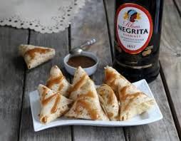 Recette Triangles De Crepes Aux Pommes Sauce Caramel Au Rhum En Video Recette Crepe Aux Pommes Sauce Caramel Alimentation