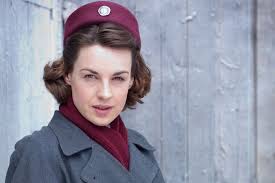 It stars jessica raine, miranda hart, helen george, bryony hannah, laura main, jenny agutter, pam ferris, judy parfitt, cliff parisi, stephen mcgann, ben caplan, emerald fennell, victoria yeates, jack ashton, linda bassett, charlotte ritchie, kate lamb. Call The Midwife Cast Jessica Raine Quits Award Winning Bbc Drama For Hollywood Mirror Online