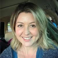 Nikki Oliver's Instagram, Twitter & Facebook