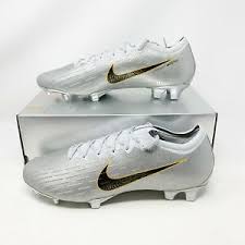 Having grown up amid severe hardship, modric has developed into one of the most respected players of a generation. Nike Vapor 12 Elite Se Fg Luka Modric Size 12 5 Limited Soccer Cleats Bq4657 001 Ebay