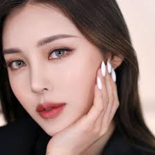 2019 Makeup Trends Pony Pony Makeup Asian Makeup Makeup Trends