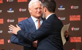 I'm leaving !!! It was a good time here !! after a meeting with head coach Kevin  Stefanski and team owner Jimmy Haslam both agree star player should leave  due to high……