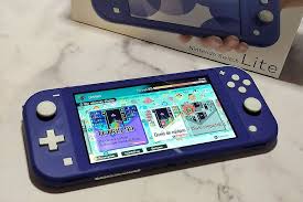 Nintendo switch 2019 bateria extendida + 3 juegos + mica. Que Tal Esta El Nuevo Modelo Azul De La Nintendo Switch Lite La Tercera