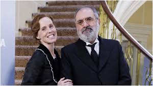 Joaquín Climent triunfa en 'La promesa': tiene un hermano piloto de rally y  su exmujer es actriz