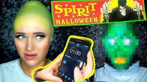 I HAD 1 MINUTE TO PICK A HALLOWEEN COSTUME FROM SPIRIT HALLOWEEN