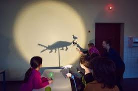 schatten von lustigen tieren mal gross mal klein haus der kleinen forscher experiment forscher