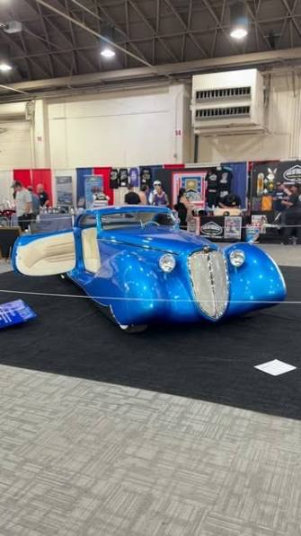 Car With Fender Skirts