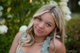 Jessica Ables's Instagram, Twitter & Facebook