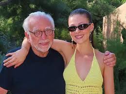 Nicola Peltz pays sweet tribute to her dad and snubs father-in-law David  Beckham - Daily Record