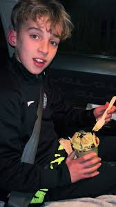 Theo Cooke (@tlc200314)