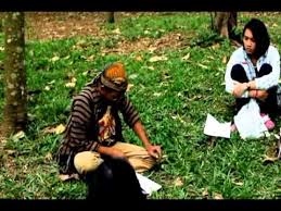 Dino lan pasaran iki tatanan kang nuduhake arahe urip kang kawoco sake anane dino lan pasaran, kang kawoco soko anane tatanan neptu go'ib ono ing dino : Cerita Rakyat Jawa Ananing Dino Lan Pasaran Youtube