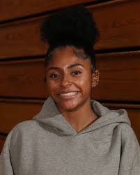 Section 9 girls prepare for the BCANY Summer Hoops Festival