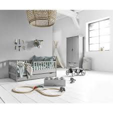 Nos membres vous réservent aussi de nombreux avis chambre garcon 2 ans. Lit Enfant 2 Ans Plume Gris 70x140 Petite Amelie Lit Enfant 2 Ans Deco Chambre Petit Garcon Lit Enfant