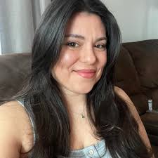 Non-alcoholic sparkling apple cider in Wellesley?