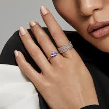 Katelyn Ring's Instagram, Twitter & Facebook