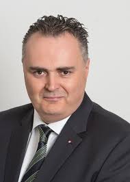 Verteidigungsminister hans peter doskozil im gespräch über den ball der offiziere und seine tanzqualitäten. Hans Peter Doskozil Alchetron The Free Social Encyclopedia