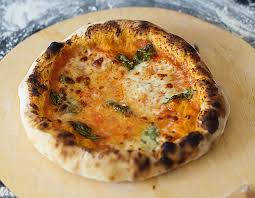 The following recipe is based on the one from american pie: Jonas Crambys Perfekta Pizza Sa Gor Du Den Hemma Cafe Se