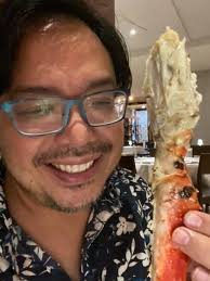 THE ERNEST EXPERIENCE Rootz Hill's Grillhouse at the Guam Plaza Hotel  Butcher's Market Shout out to Kuya @red matienzo and our server, Jp  Gutierrez for an amazing experience. I got a small