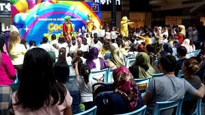 Bizim Cocuklar Ve Bariscan Cu Cu Va Dansi Ingiliz Kultur Koleji Ingiliz Kultur Ve Cocuk