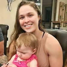 Ronda Rousey With A Cute Baby Fan 🤎😊 #RondaRousey #bestphotochallenge  #stylechallenge