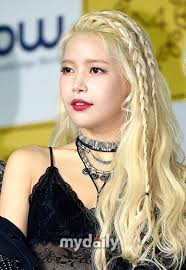 Solar Mamamoo Yellow Flower Amx Mamamoo Cantores Moonbyul