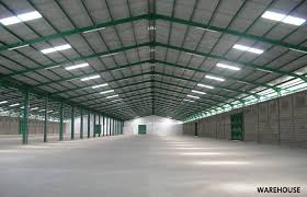 Catatan terakhir menunjukkan sudah ada lebih dari 90 industri yang membuka pabrik di kawasan ini, dimana 70% diantaranya merupakan industri asing dan 30% adalah industri lokal. Ngoro Industrial Park Warehouse On Rent In Mojokerto Intiland Com