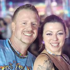 Fundraiser by Jordan Arnona : Help Sean and Teri Overcome Financial Strain