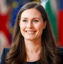 Lisa Scheiber's Instagram, Twitter & Facebook