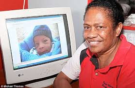 Lynette Pearce's Instagram, Twitter & Facebook