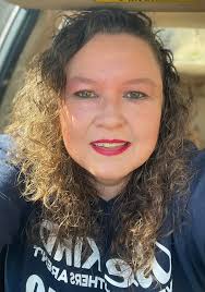 Brenda and Ethel posed so nicely for a sister photo shoot today 🐸