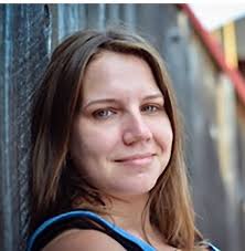 Lauren Canning's Instagram, Twitter & Facebook