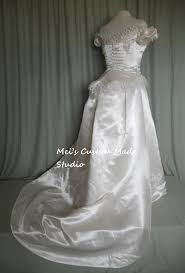 Maybe you would like to learn more about one of these? Nach Mass 1800 S Silk Taft Viktorianischen Treiben Perlen Hochzeitskleid Brautkleid Kleid Ereignis Kleid Dresses Companies Dress Barbiedresses Dress Up Games Aliexpress