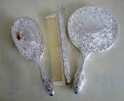 Pin By Marline Coronel On Vanetty Set Hair Dressing Table Set Hand Mirror Hair Brush