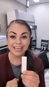 Feeding babies with food reactivity