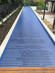 Automated Solar Remco Cover For Swimming Pool Adds 3 4 Degrees On Sunny Day To Pool Saves Water Heat L Pool Water Features Swimming Pools Lap Pools Backyard