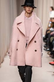 Vaste choix ✔ variété de matières ✔ le manteau pour femme flatte votre morphologie. Manteaux Tendances 2019 2020 Tendances De Mode