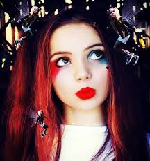 Victoria Carbone's Instagram, Twitter & Facebook